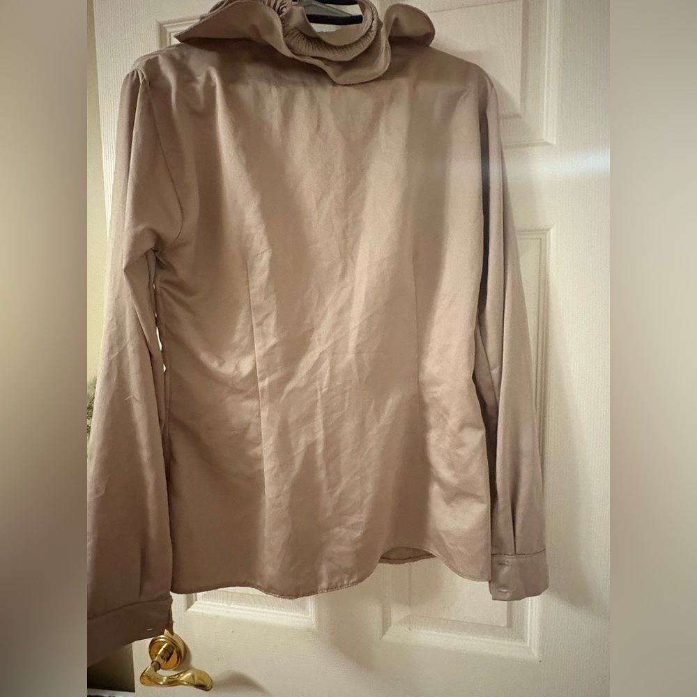 Source Unknown Beige Ruffled Blazer - Picture 5 of 6